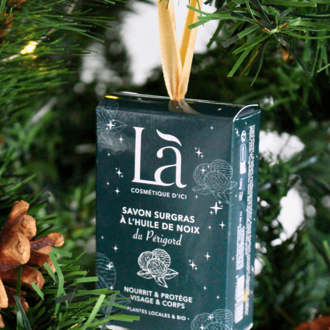 Savon surgras à l'huile de noix édition Noël - Là cosmétique d'ici